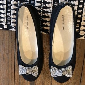 Used- Stuart Weitzman size 3US kids flats